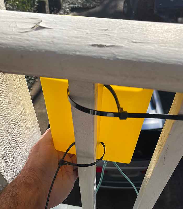 How to use a luminaria tie