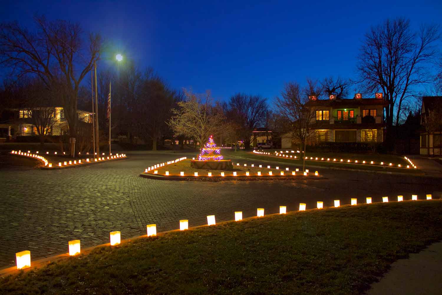 fountain luminaries